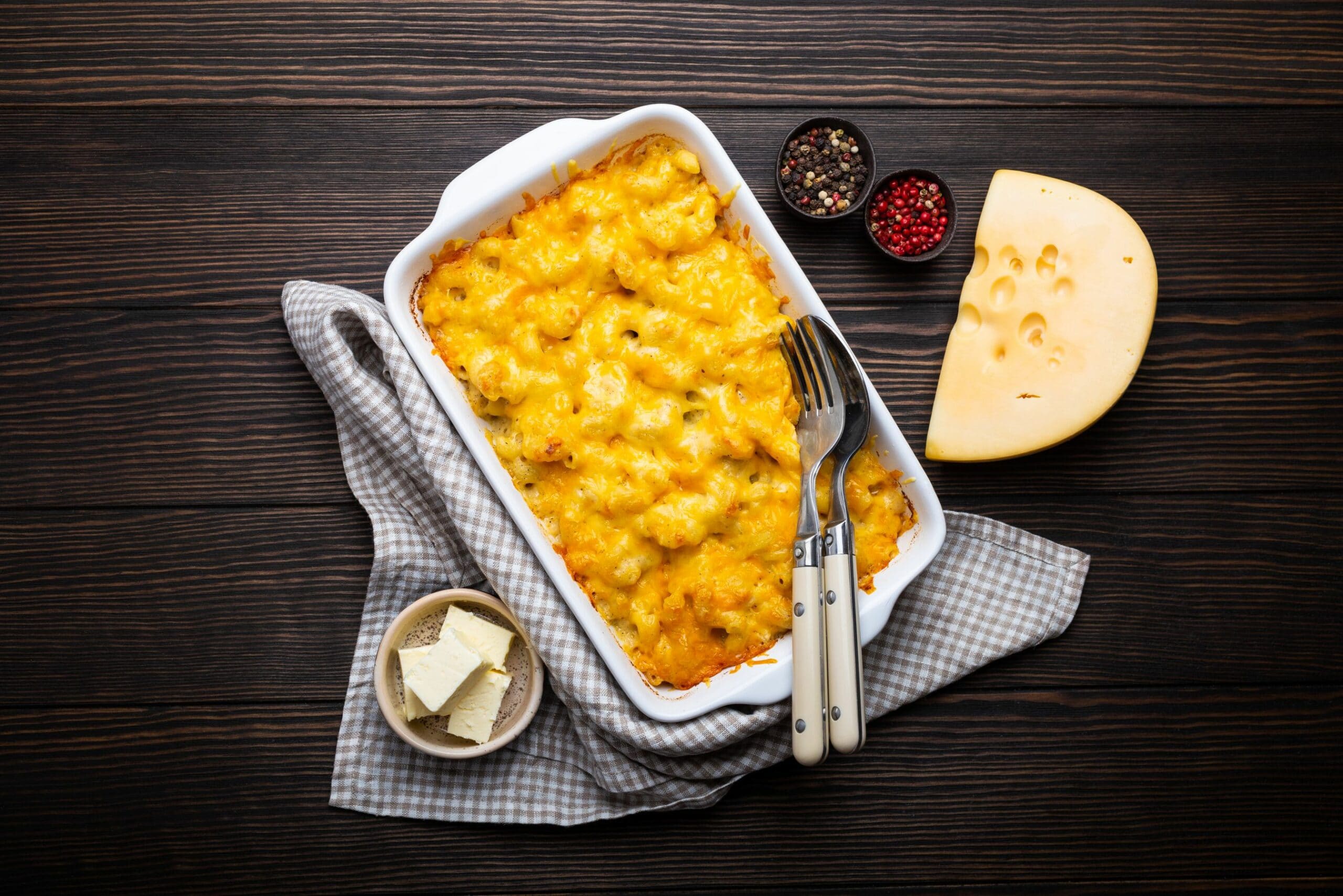 https://42degrees.com/wp-content/uploads/2021/09/macaroni-and-cheese-CR4NPHC-1-scaled.jpg