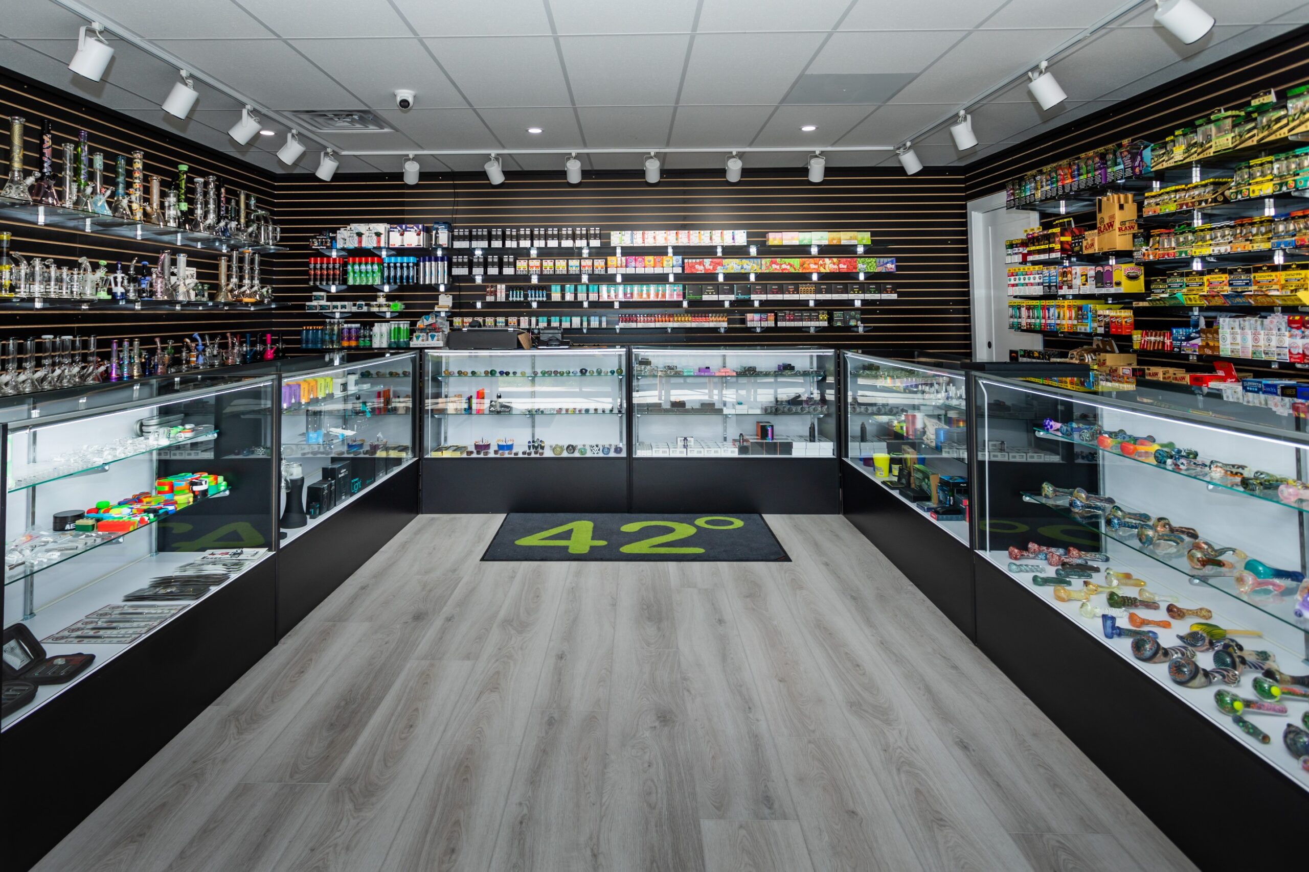 elf bar vape uk Southwest Omaha main image 0