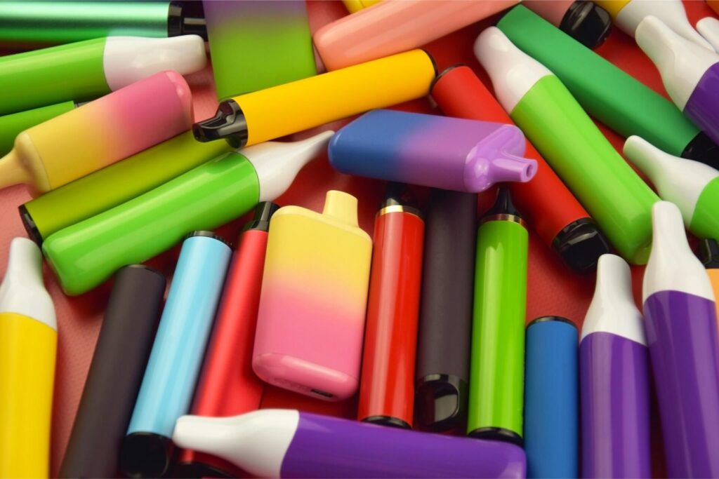 Refillable vs Disposable Vape Pens: Which One Is Right for You - AdobeStock 602556526 - 42 Degrees Dispensary in Omaha, Lincoln, Bellevue, Council Bluffs and Beyond. Refillable vs Disposable Vape Pen