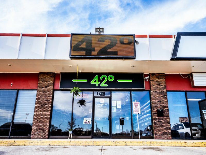 42 Degrees - 14310 U St, Omaha, NE 68137